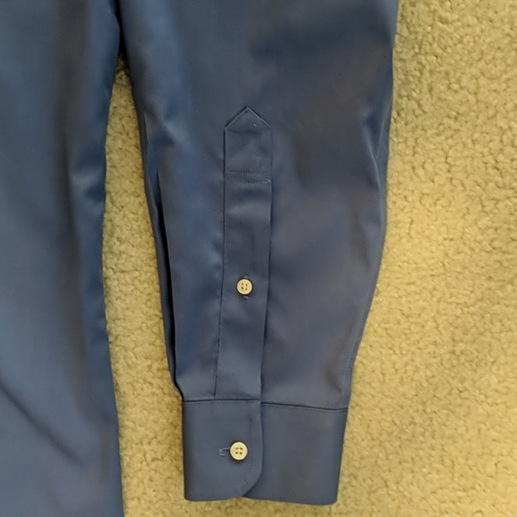 Joe. A. Bank Traveler's Blue Button Down Shirt - Picture 3 of 6